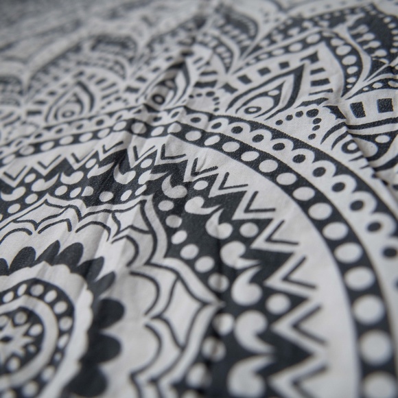 Floral Mandala Print Boho Tapestry Wall Hanging - Picture 6 of 9